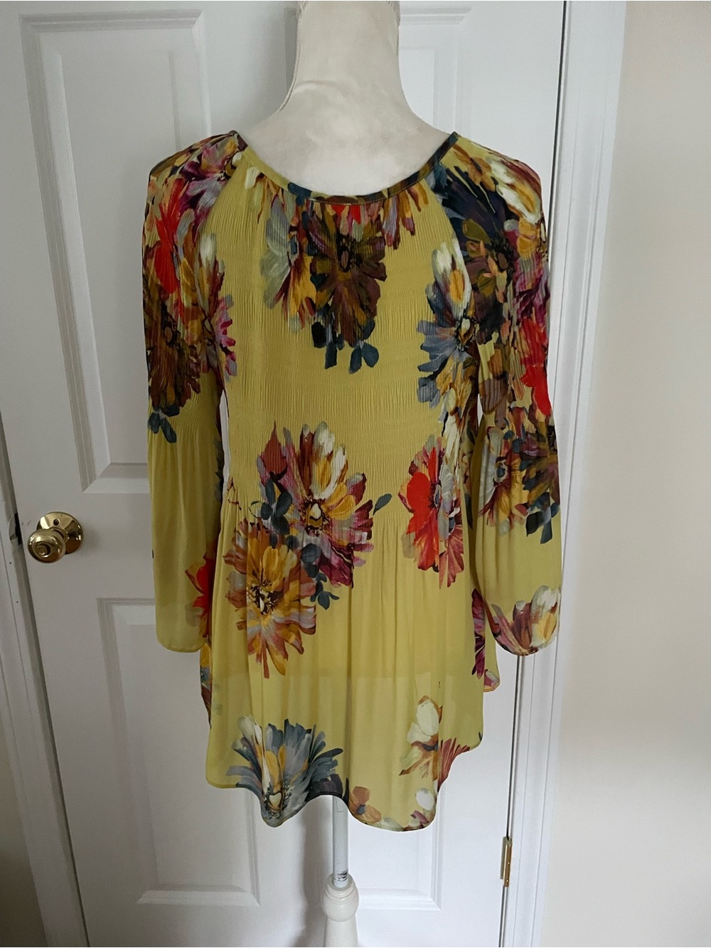 Spense Chartreuse Floral Split-Neck Tunic - Picture 6 of 13